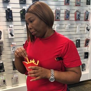 Meet your Posher, Melina